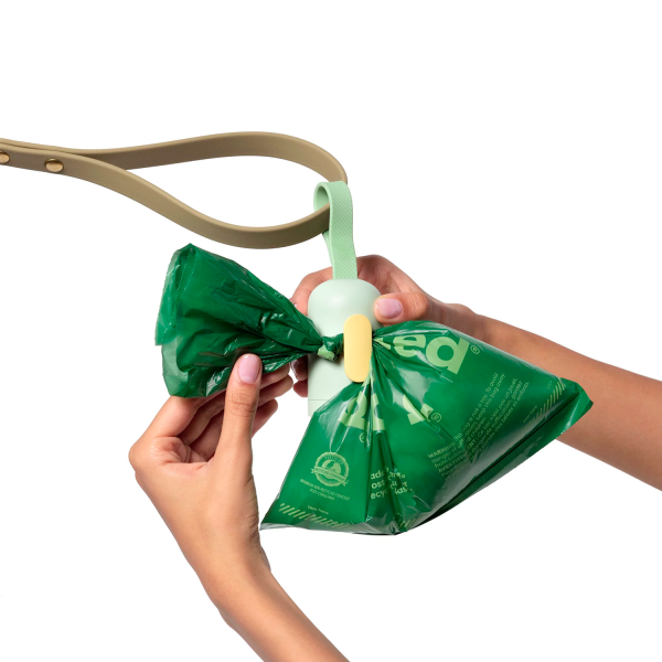 Earth Rated Poop Bags Dispenser with 15 Bags - Image 4